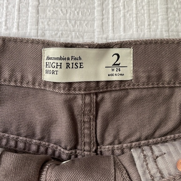 Abercrombie High Rise Shorts - Picture 3 of 6